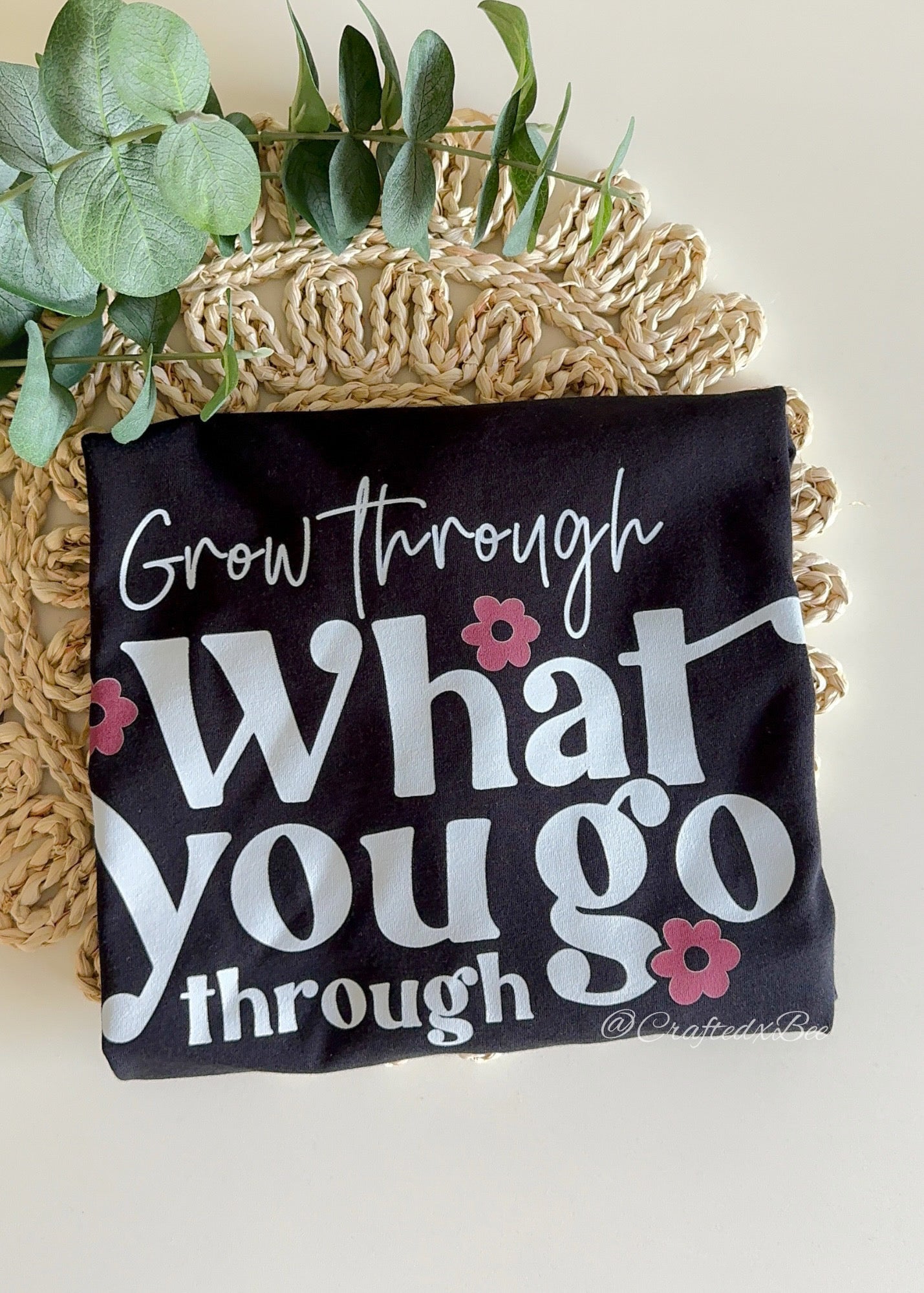 Grow through T-shirt (BLK)